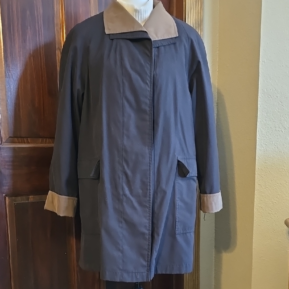 Gallery Black Trench Coat with Stylish Brown Collar and Longer Length